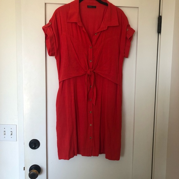 Red summer dress - Picture 2 of 4